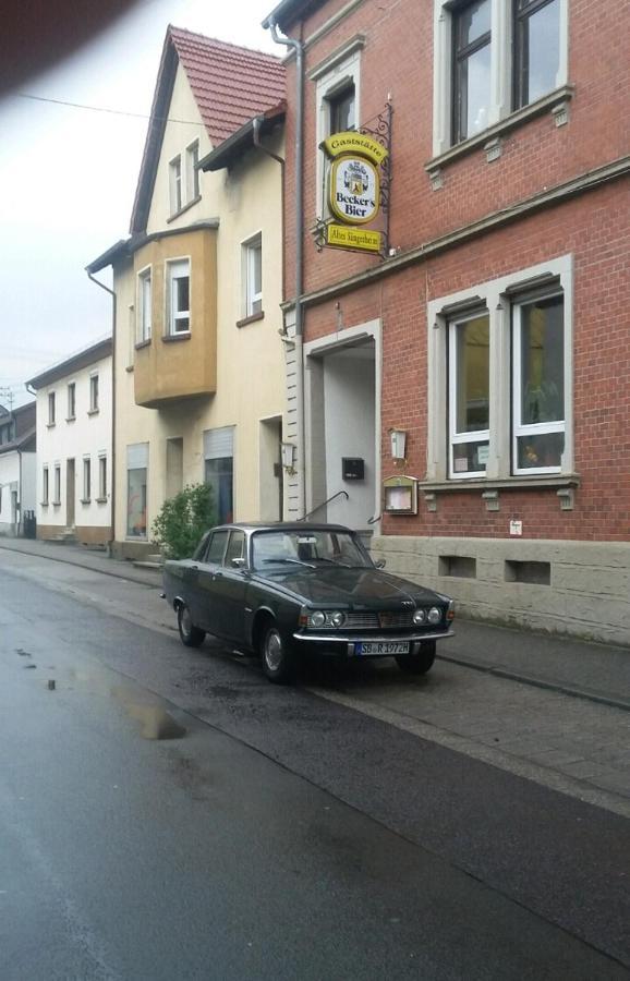 Отель Altes Saengerheim Quierschied Экстерьер фото